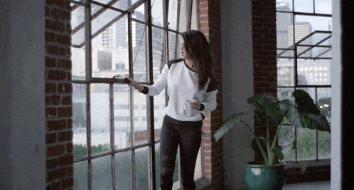 selena gomez dancing