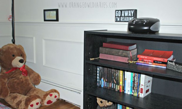 book case close room tour